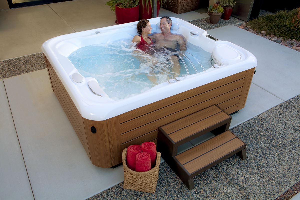 Do I Choose a Spa with a Lounge? Visual List Item Image