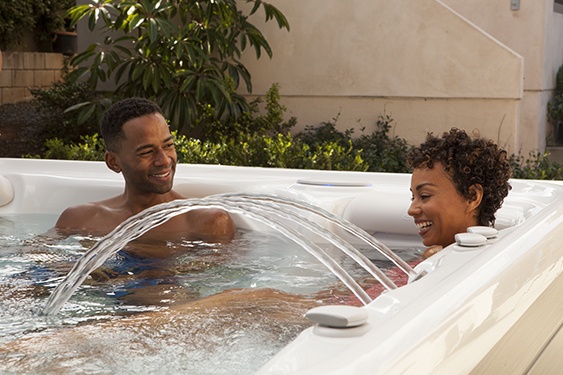 couple-enjoys-a-soak-in-a-highlife-aria-nxt-2
