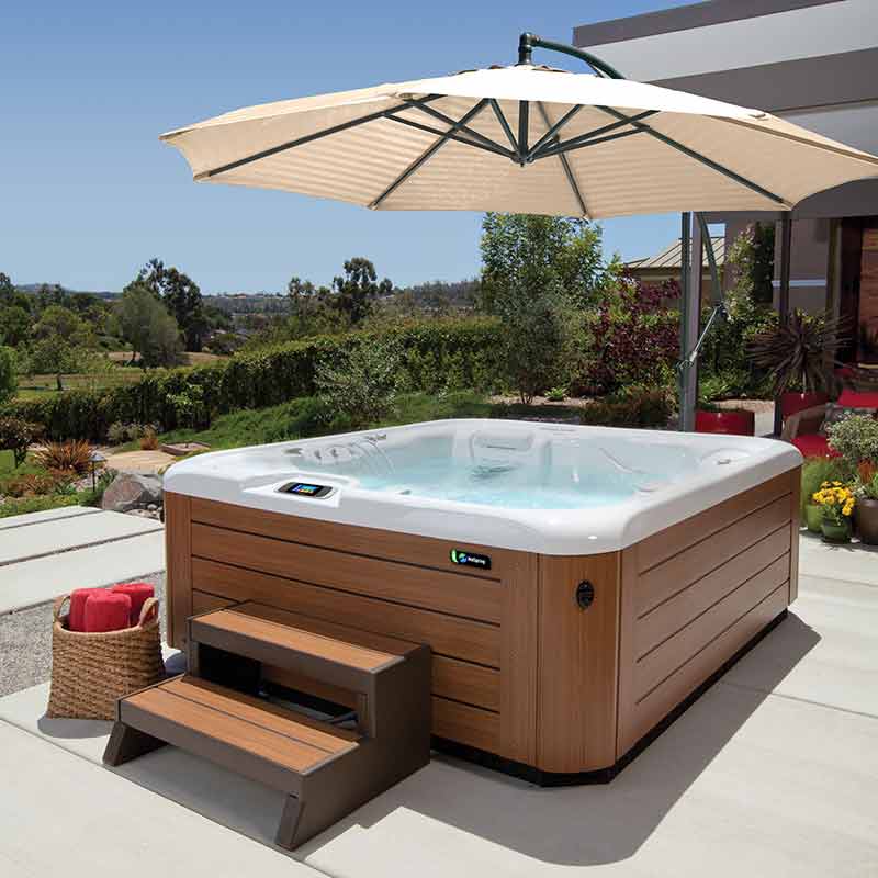 HotSpring Highlife 2018 Sovereign AlpineWhite Teak Umbrella 01