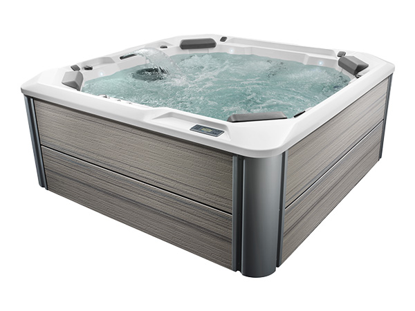 600x450 HotSpring HotSpot 2020 Rhythm AlpineWhite Almond Studio HighAngle